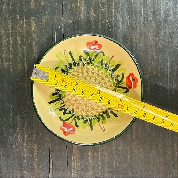 Elaboracion Artesanal Handpainted Ceramica Española Garlic Grater Floral Dish - Picture 7 of 8